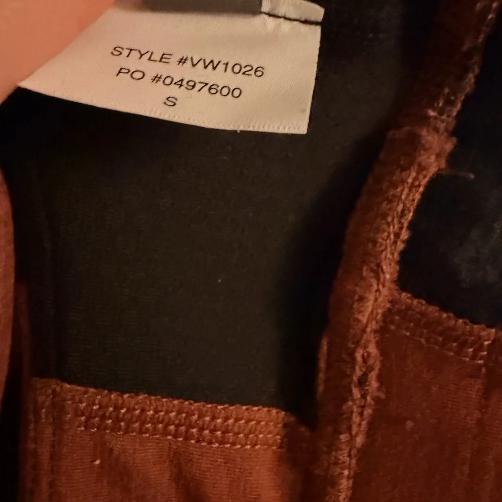 Vuori Women's Crossback Bralette in Rust